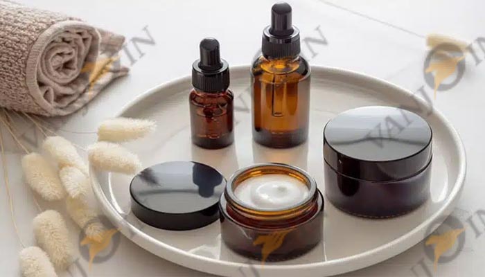 The Difference Of Skincare Bottles: Plastic and Glass Packaging Solutions