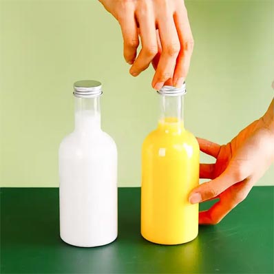 Wholesale small round lone neck 350ml plastic bottle with screw cap bulk