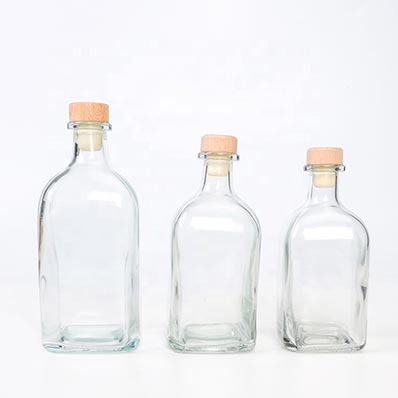 Wholesale 375ml square flint glass wine bottle with cork