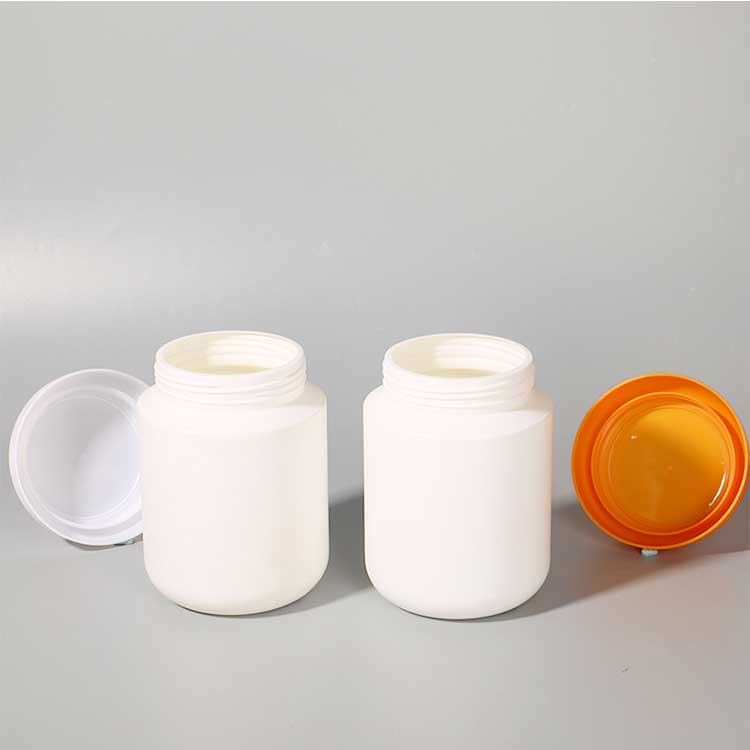 Airtight wide mouth custom 600ml plastic salve containers cannabis topical jars with dome lids