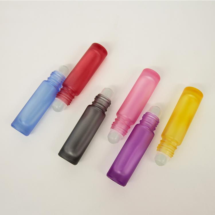 Factory price colored 5ml glass roller ball bottles for essential oil