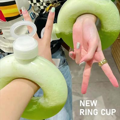 New style ring bracelet donut shape 500ml empty plastic bottles for milkshake/juice/smoothies