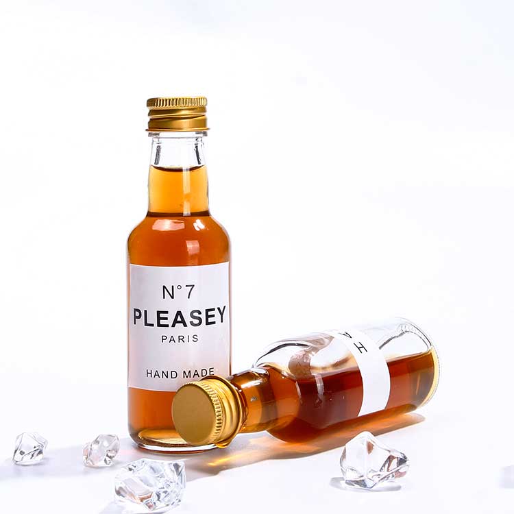 Bulk sale clear small 50ml glass liquor sample bottles with aluminum caps