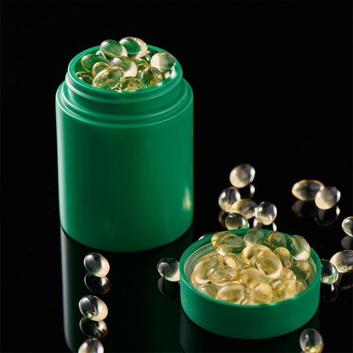 White Pill Bottle, Empty Medicine Bottles with Screw Caps for Pills Capsules Vitamins, Food Grade Plastic Medicine Containers with Labels for Travel White Pill Bottle, Empty Medicine Bottles with Screw Caps for Pills Capsules Vitamins, Food Grade Plastic Medicine Containers with Labels for Travel