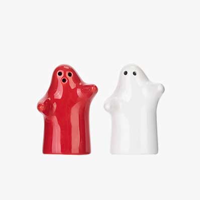 Hugging shakers, salt and pepper shakers, lovely ceramic couple set, white and red for gift and decor