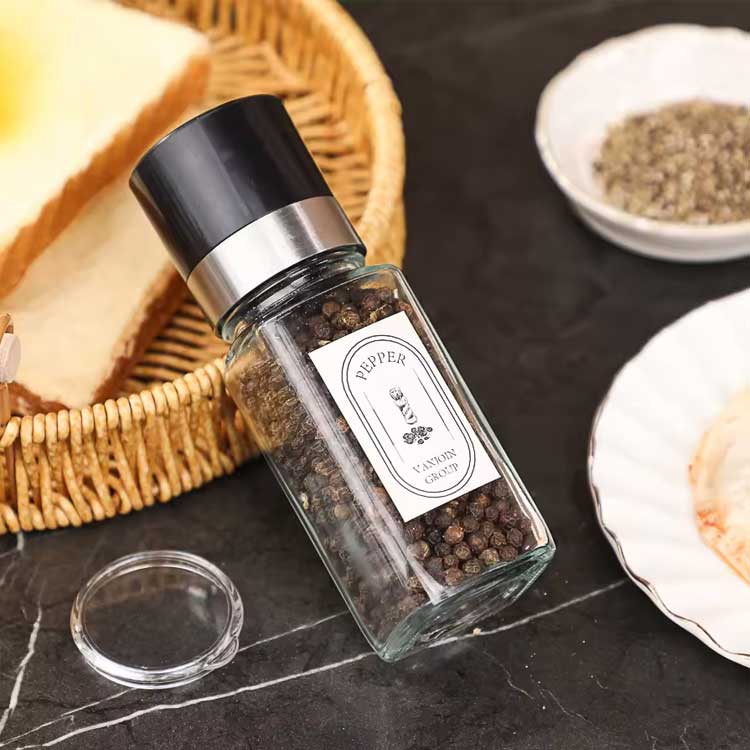 Wholesale custom label empty 120ml glass spice grinder bottles with lids for home and travel